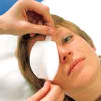 Первая доврачебная помощь при травме глаз